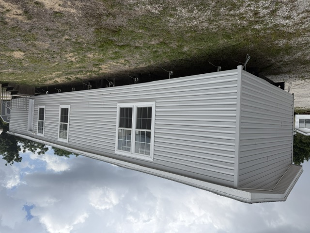 The Econo Singlewide on our Haines City lot